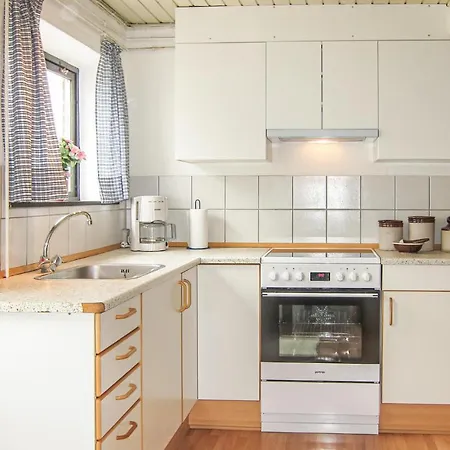 3 Bedroom Gorgeous In * 론네