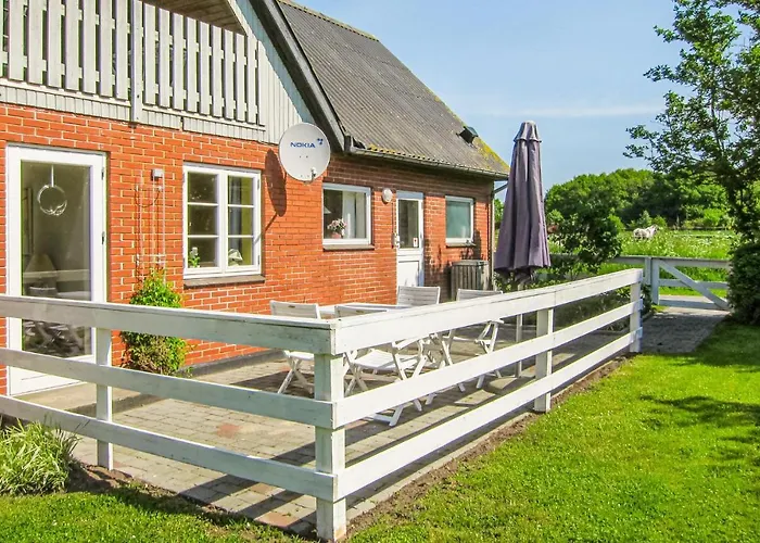 3 Bedroom Gorgeous In *